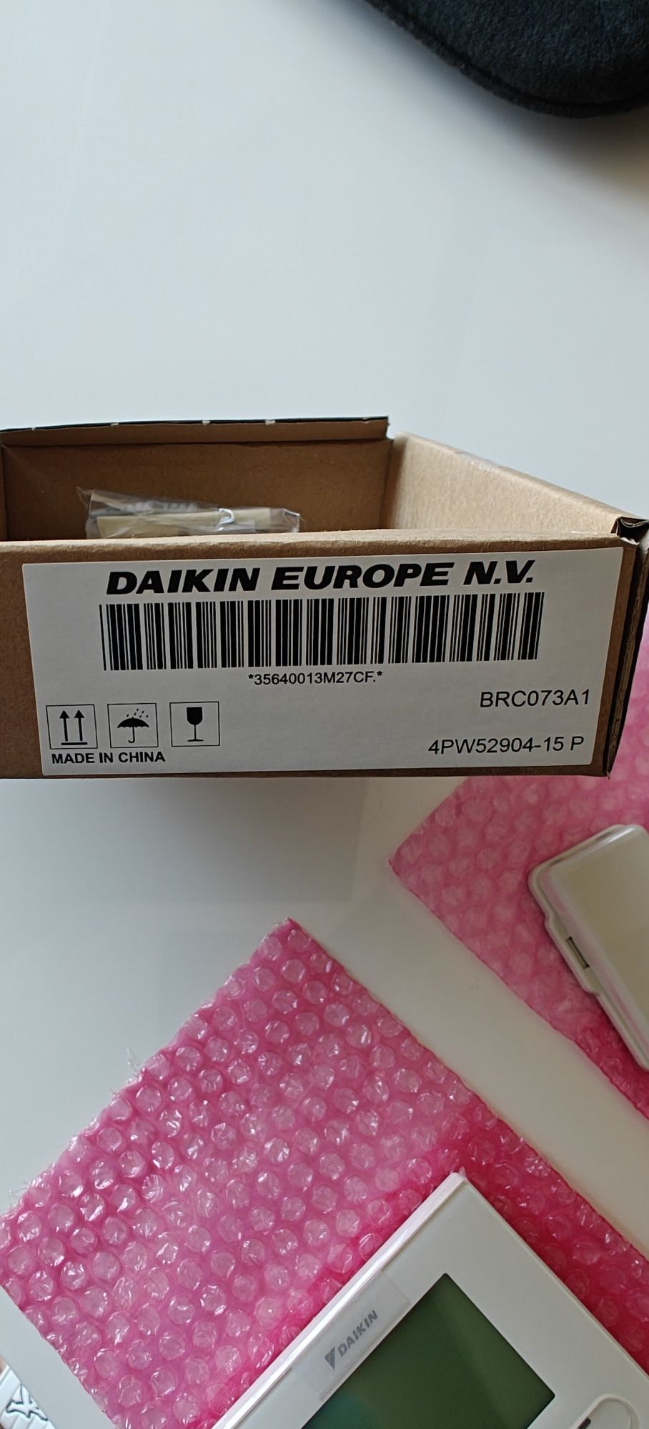 Daikin кабелен контролер BRC073A1