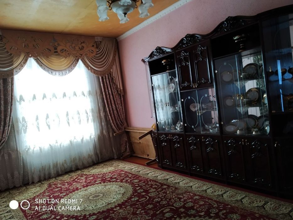 Hovli sotiladi  4 sotib