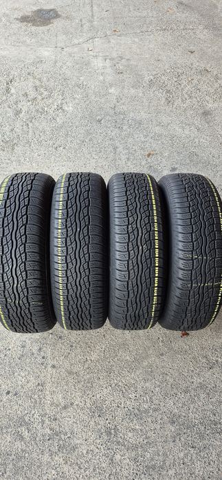 4 anvelope M+S Bridgestone 225/70/16.Pretul este pe bucata.