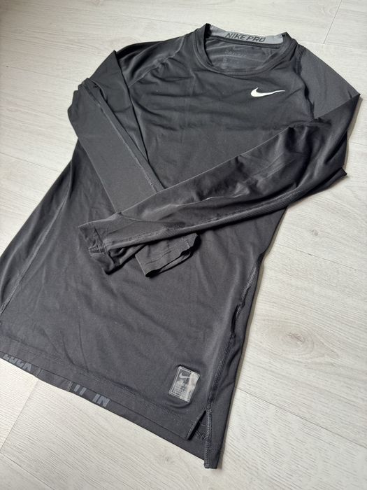 Мъжки блузи NikePro