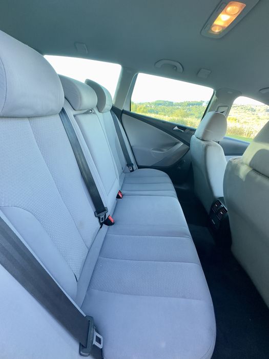 Volkswagen Passat Passat B6 2010 / 2.0 / 140 cp diesel automat