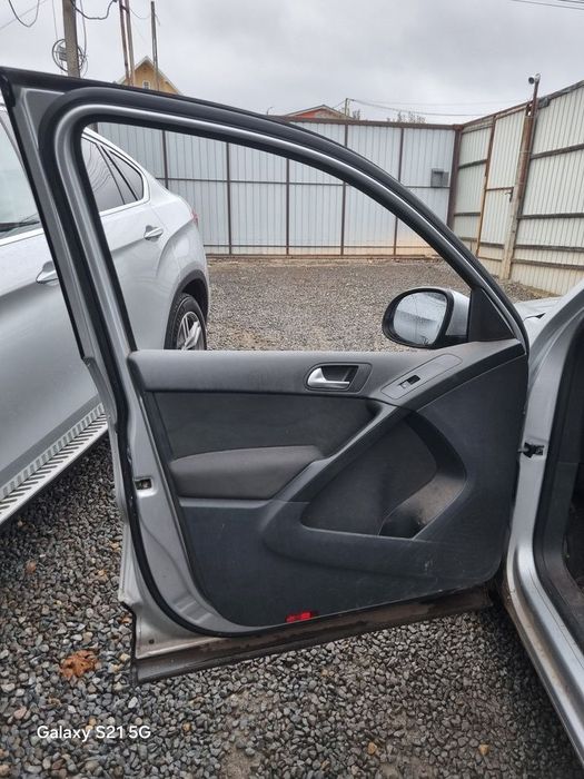 Usa Stanga Fata Volkswagen Tiguan 5N Facelift 2011 - 2015 SUV 4 Usi Argintiu (1399)