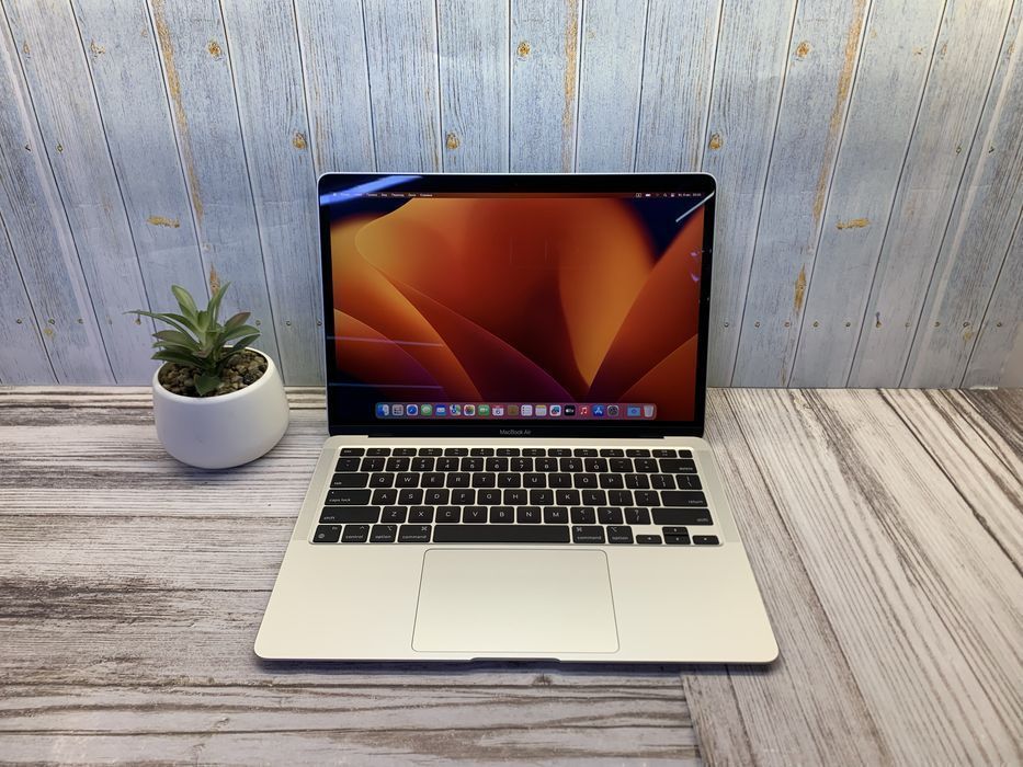Ноутбук Apple MacBook Air | M1 | 8GB | 256GB | 100% | 20 циклов | +BOX
