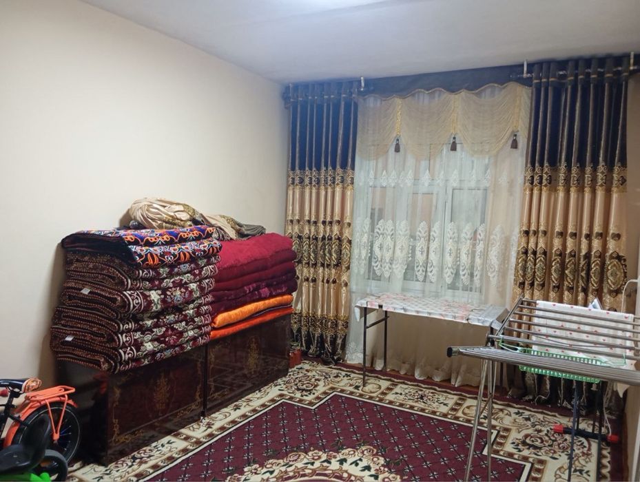 Продаётся квартира ( Автобаза 2503 )