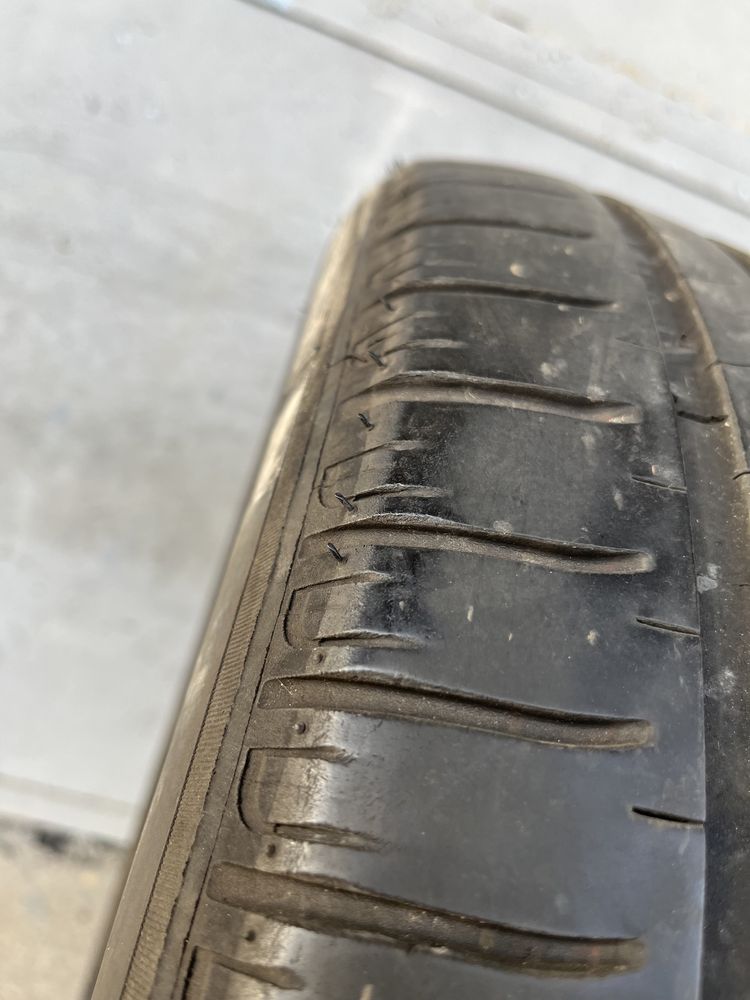 2 бр. летни гуми 205/60/16 Michelin 5 mm DOT 0415