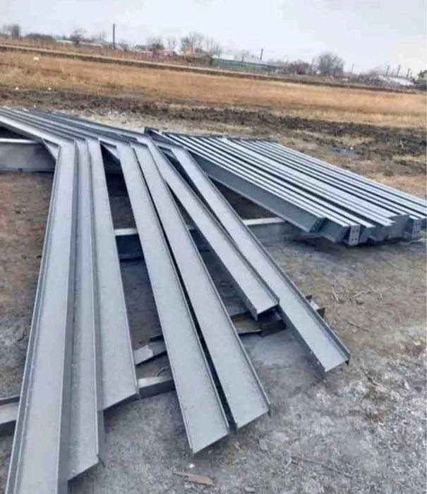 hala metalica 10 m cu 30 m cu 5 m