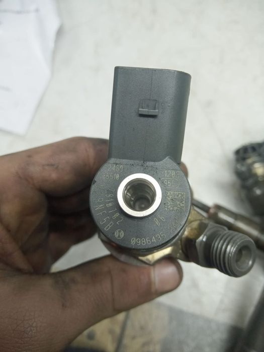 Injector 781070206 0986435244 2.0 d N47 BMW X3 F25