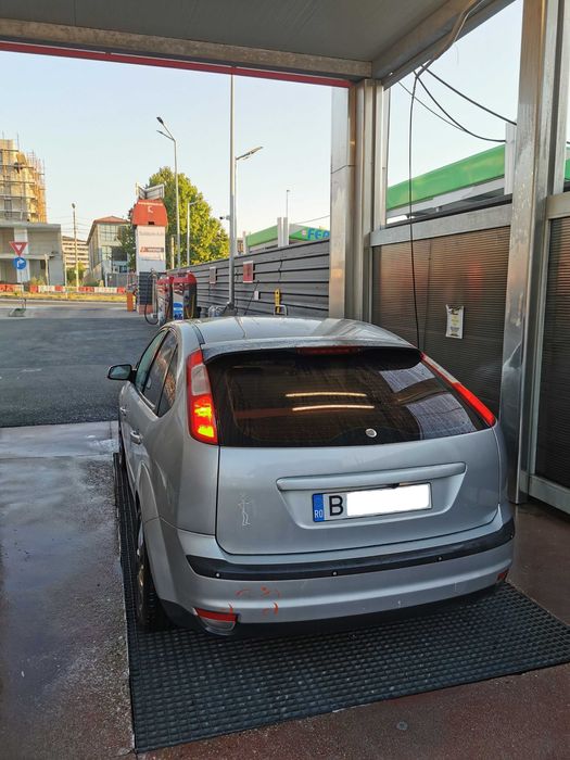 Ford Focus 2 • 2007 • 2.0 TDCI • 321.000 km • Gri • Manuală