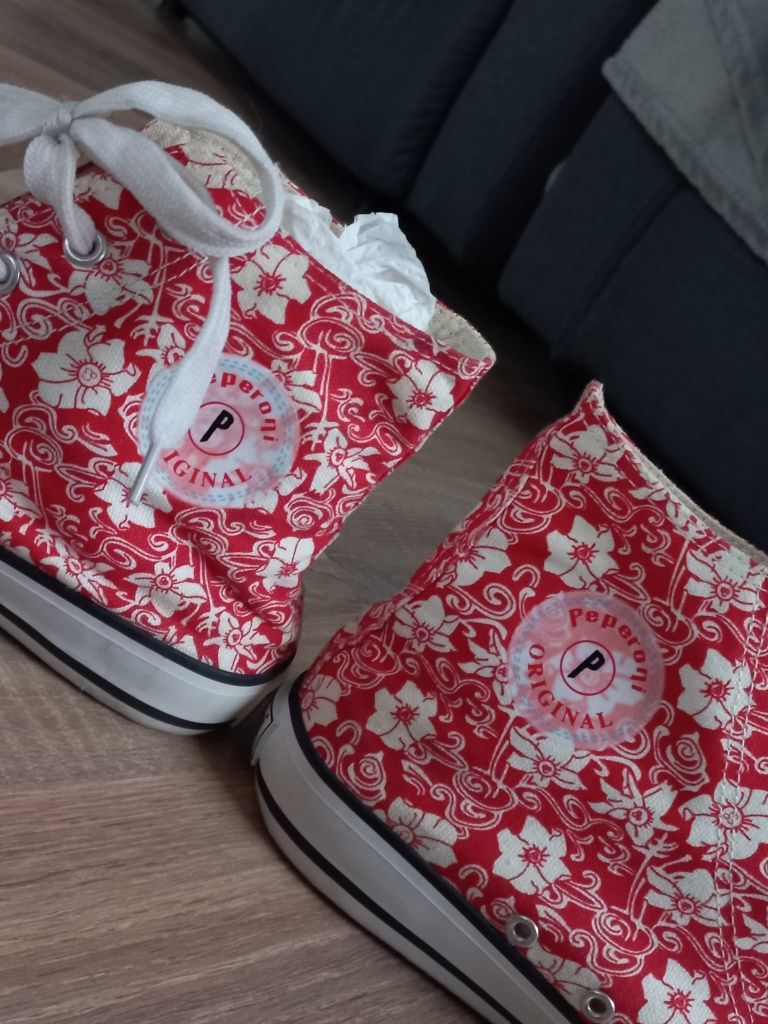 Teniși originali rosii peperoni model vans