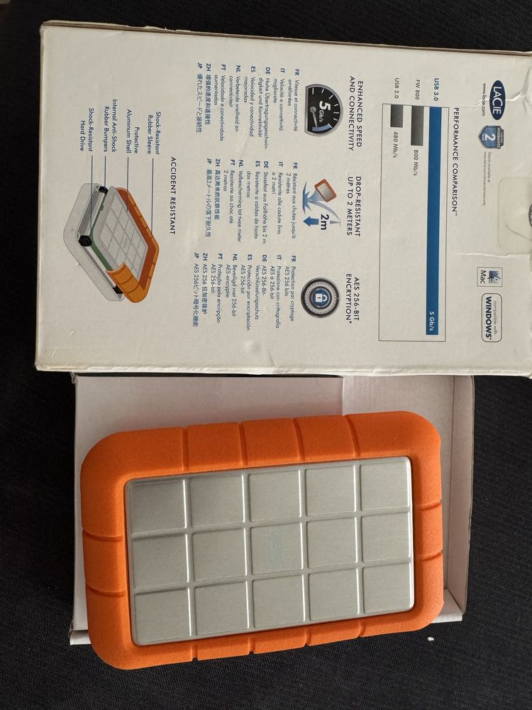 Hard disk extern lacie rugged hdd 1TB nou