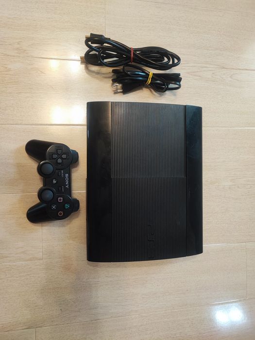 Playstation 3 slim si superslim