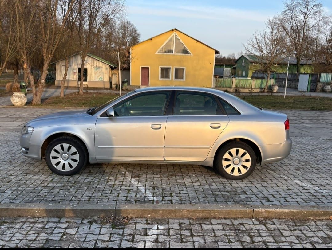AUDI A4 B7 4X4 2 0 140CP