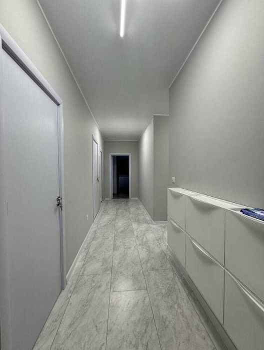 Продава се Тристаен апартамент в Бургас, Меден рудник - зона А - 130 кв.м за 1247 €/кв.м - Снимка #8
