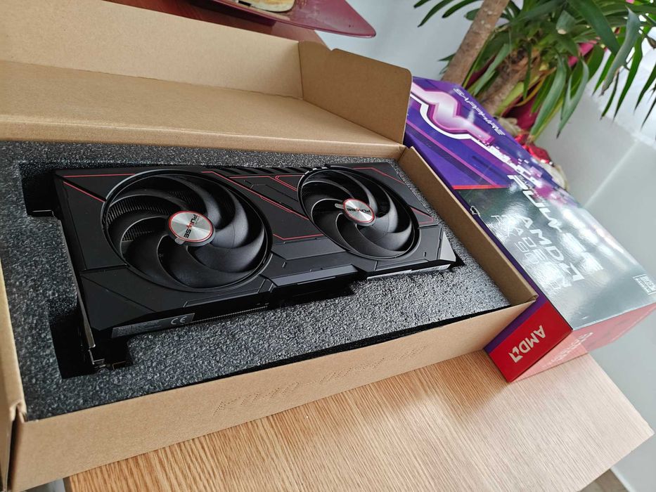 Placa video SAPPHIRE AMD RADEON RX 9070 GAMING 16GB GDDR6, 256-bit