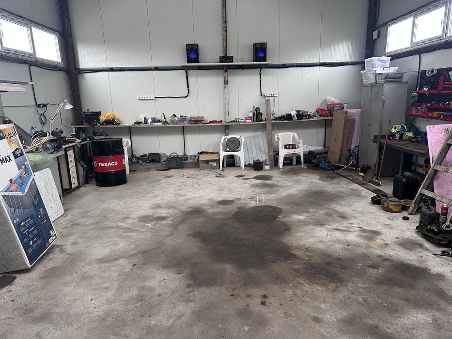 Închirierz  hala bradu