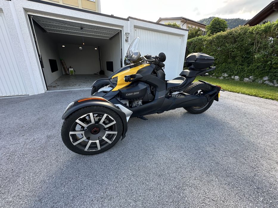 Can-Am Ryker 900 Rally Edition.