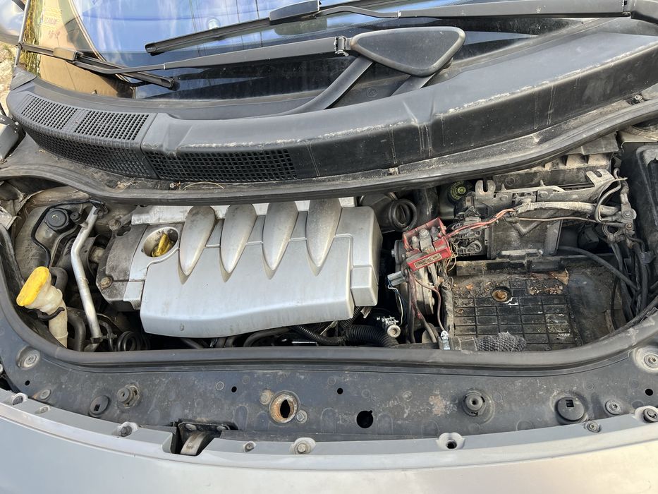 Renault Scenik 2 1.6 газ бензин 2005 на части