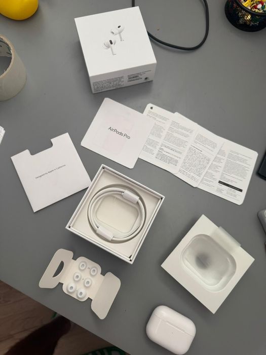 Casti airpods pro 2 noi,sigilate si accesorii