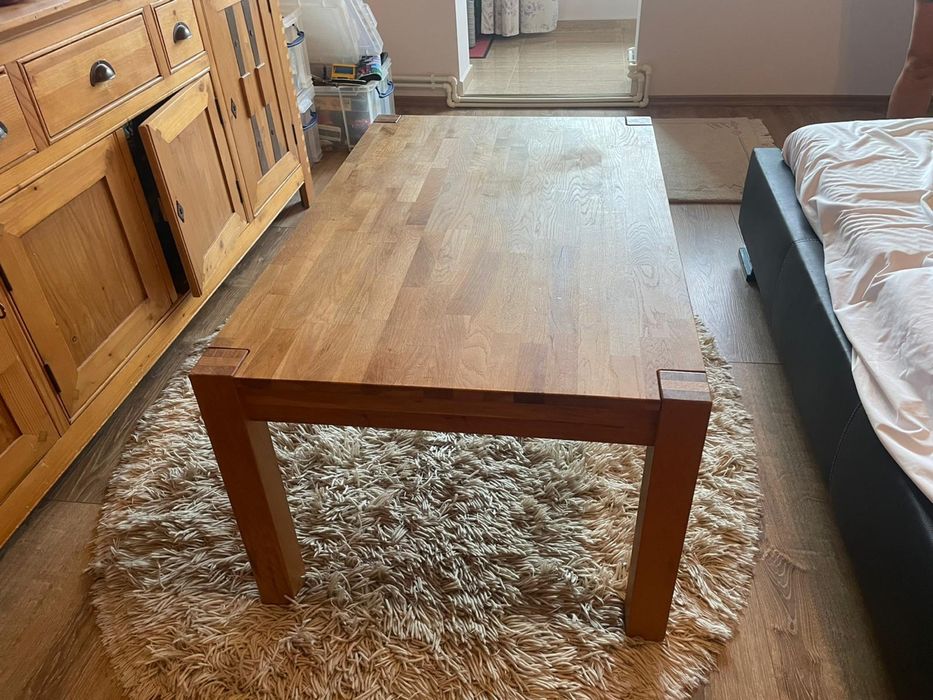 Masuta de lemn pentru sufragerie