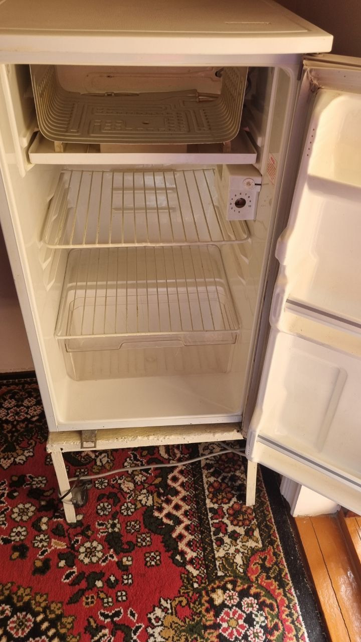 Холодильник Голдстарт