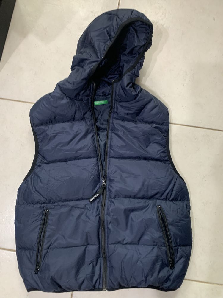 Пухена грейка елек на Benetton