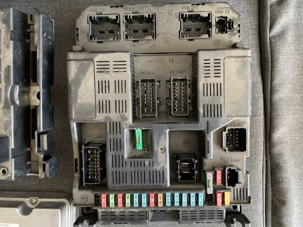 Електроника и компютър за пежо 307