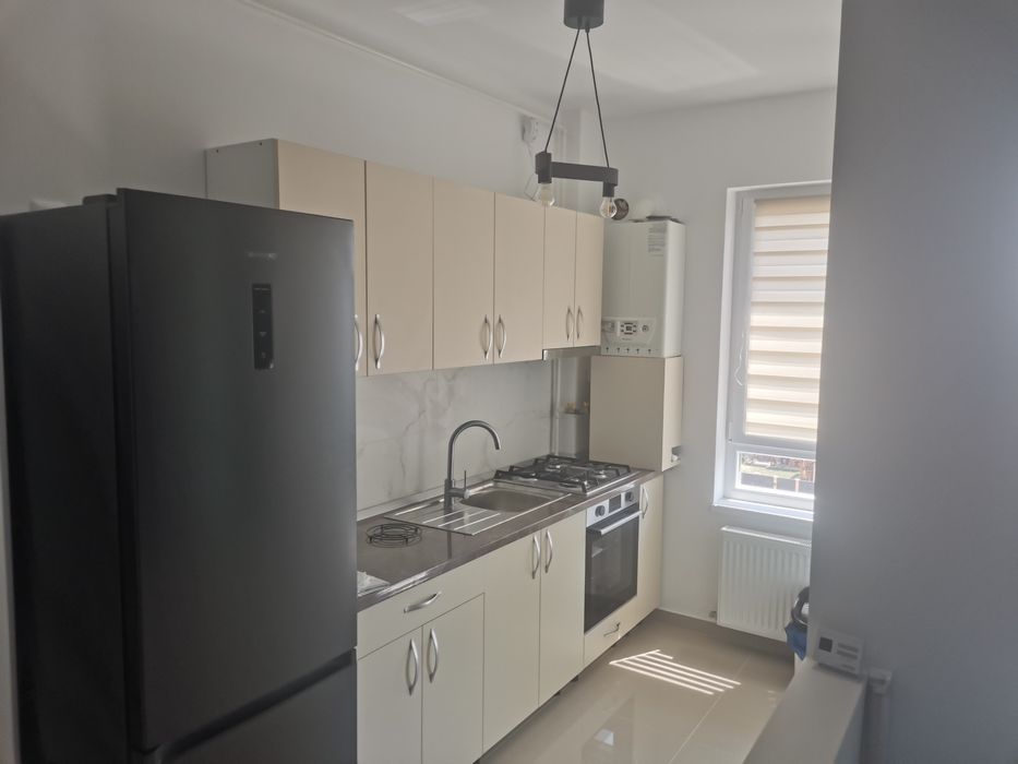 Ap 2 camere, prima inchiriere, loc parcare!