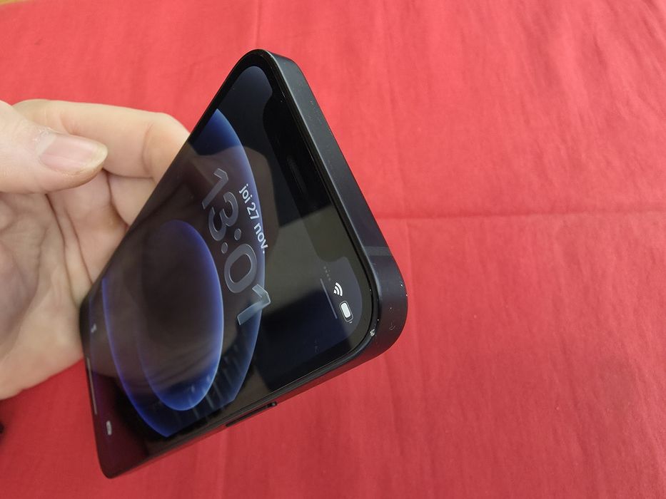 -Iphone 12Mini, 128Gb, 4Ram, bat: 95%, Negru, stare foarte buna, doar