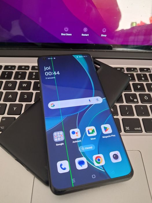 Vând smartphone One Plus 9 pro, impecabil la preț bun!