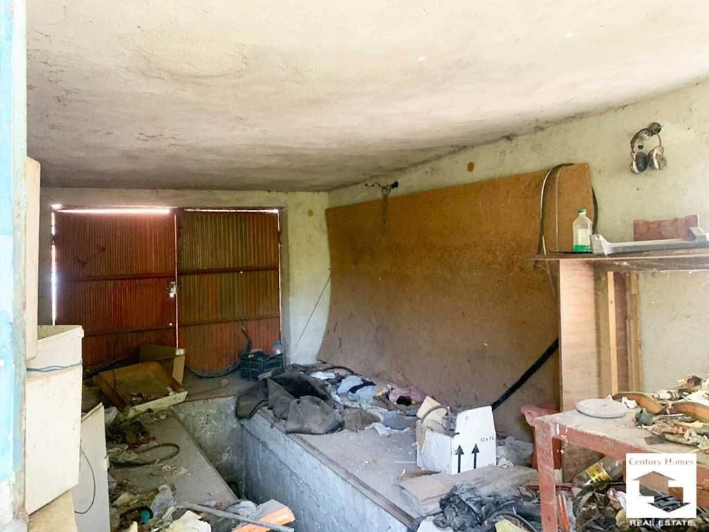 145309 Просторна къща с голям двор и гараж в с. Страхилово