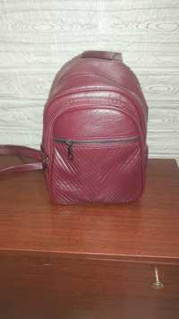 Срочно продам новый женский рюкзак-3900 тн
