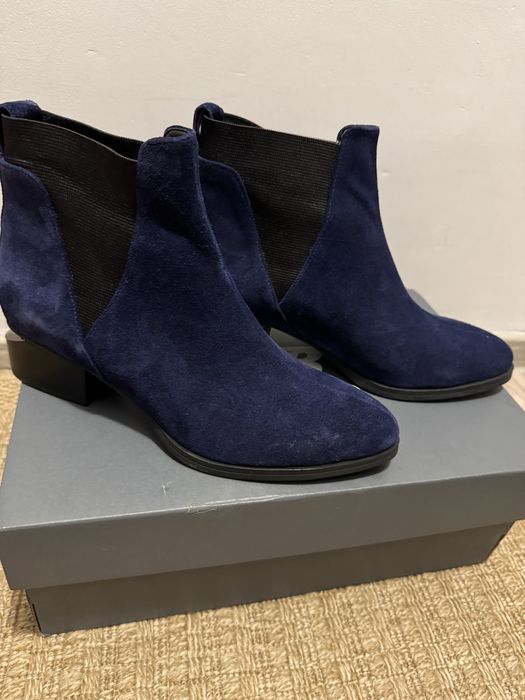 Ghete piele intoarsa naturala, noi, marimea 38