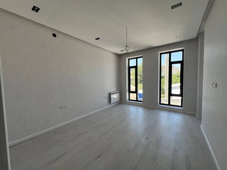 срочно продается новый Евродом циалковиский 2-соток 3-уровень 6-комн