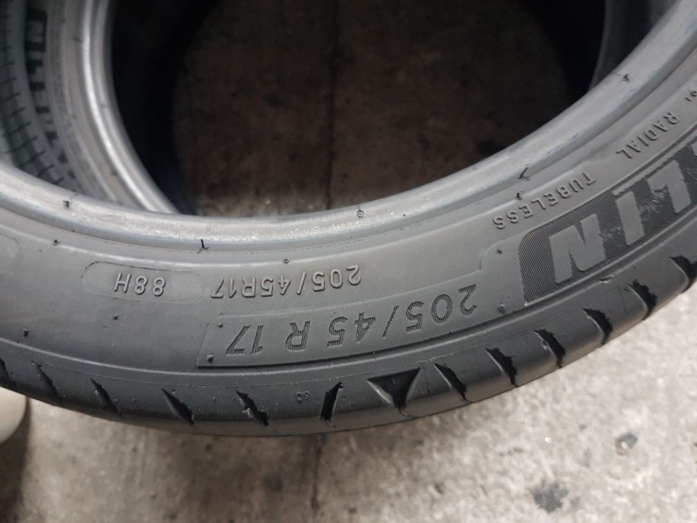 Michelin 205/45 R17 88H vară