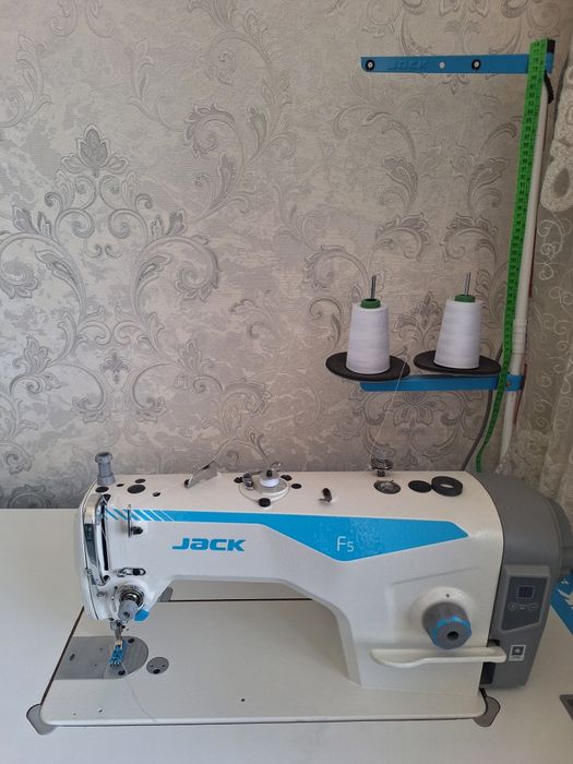 Jack F5 тикув машинас сотилади