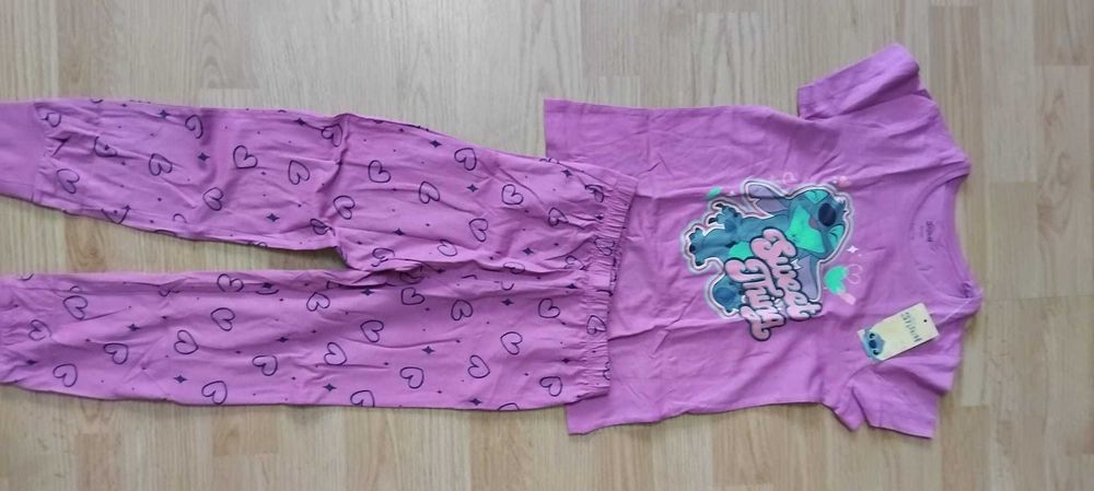 Pijama fetite 4/6 ani ,noua cu eticheta