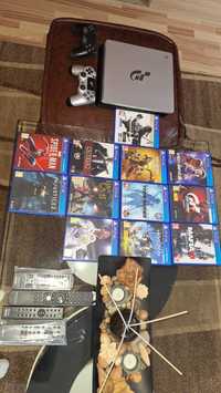 Sony PlayStation 4 с 12 Игри