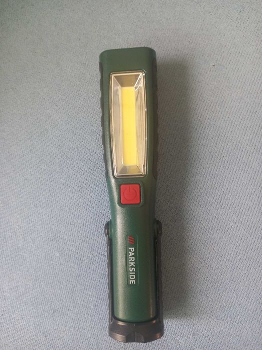 Lanterna portabilă cu LED-uri și alte scule parkside