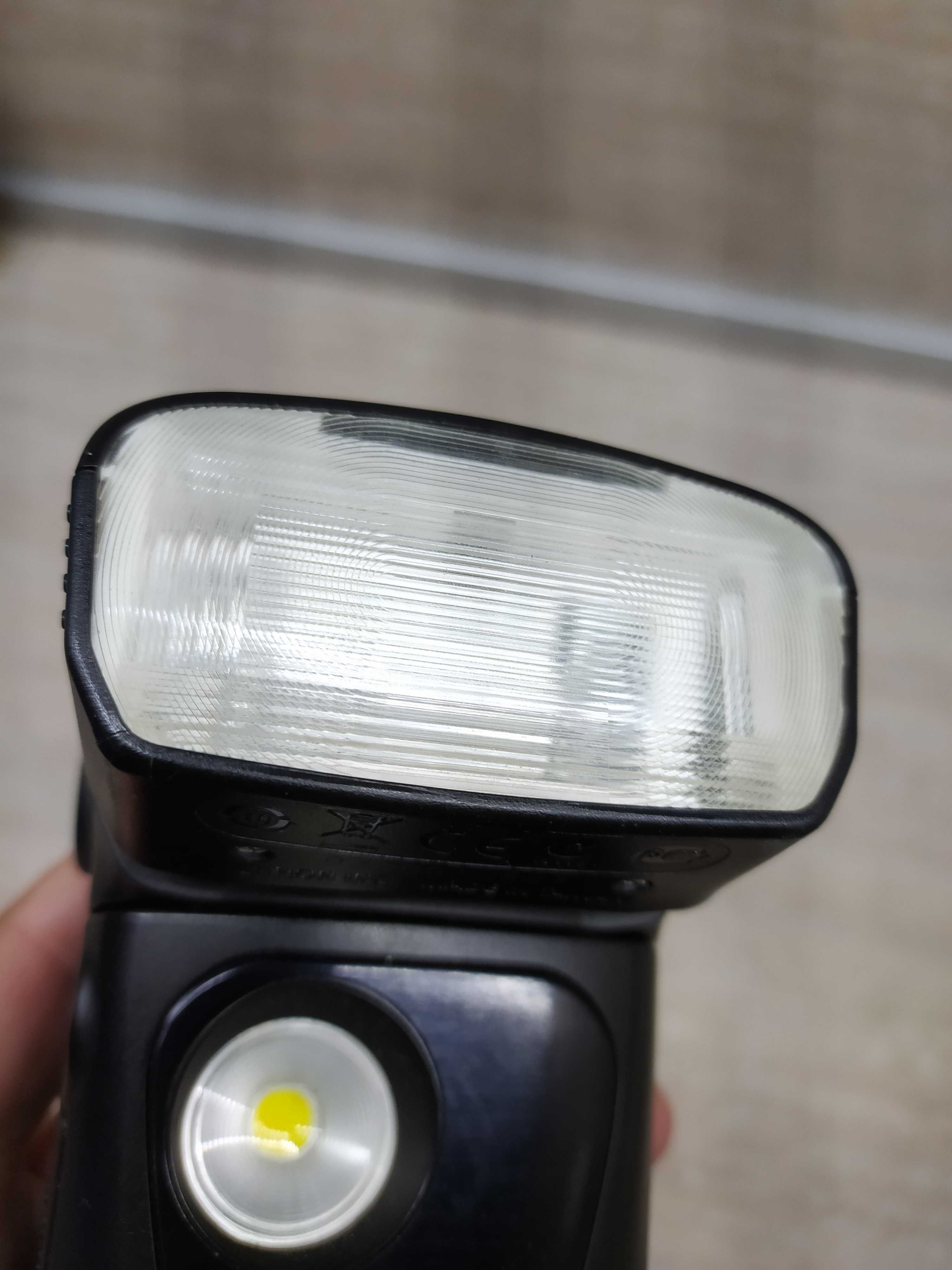 Canon Speedlite 320EX не работеща