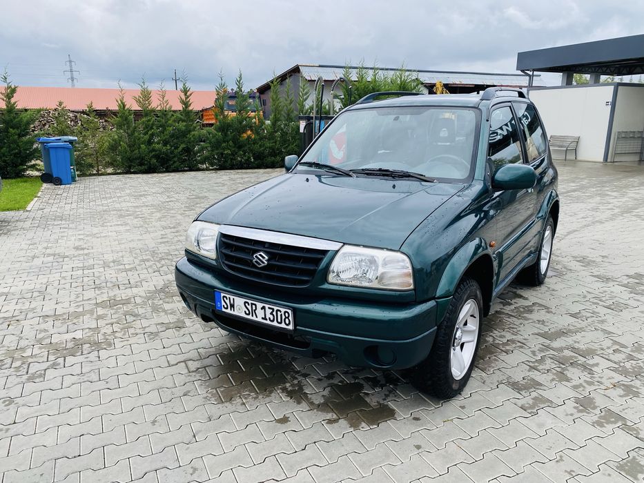 Vand suzuki grand vitara 4x4 manual , 1,6 benzina ,imp Germania !