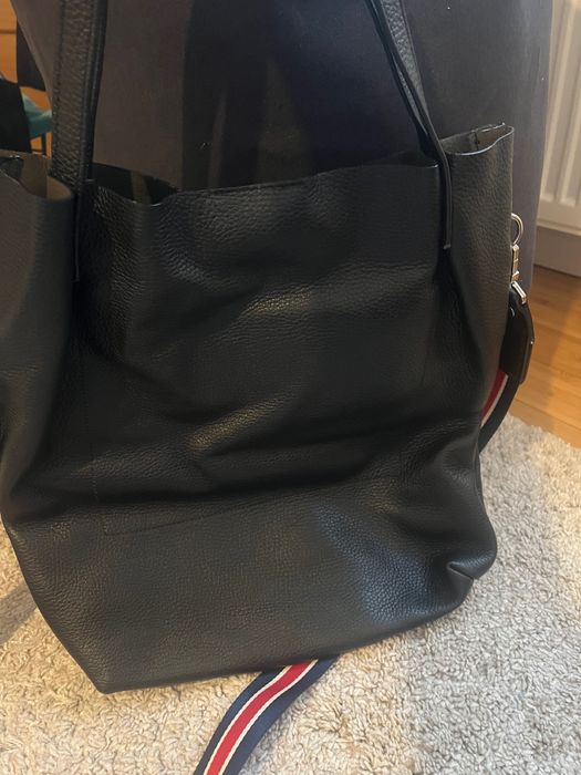 Geanta neagra din piele