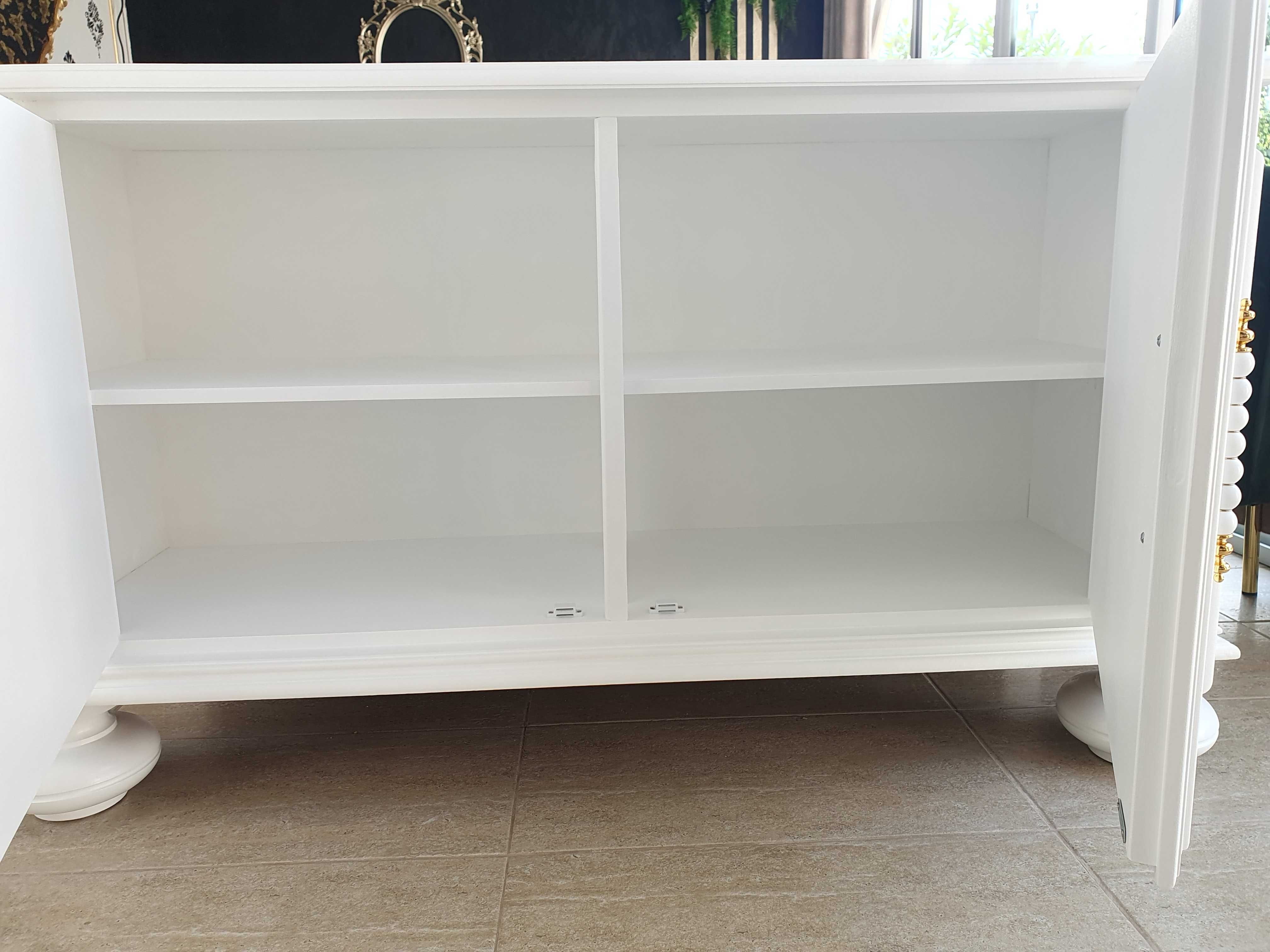 mobilier alb dormitor,noptiere,comode vintage,lemn masiv