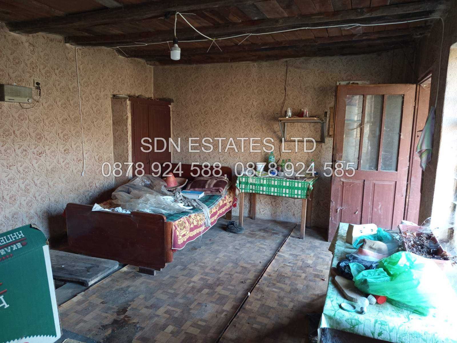 Продава къща в село Дъбово