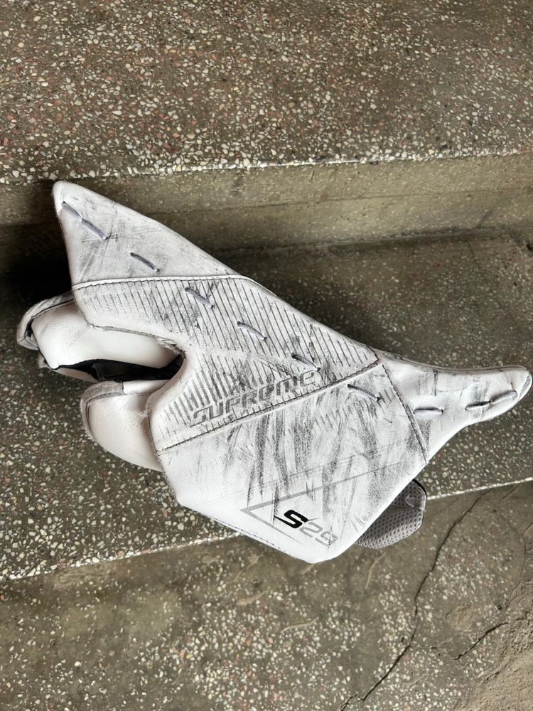 Bauer Supreme S29 manusa portar hochei de prins si respins