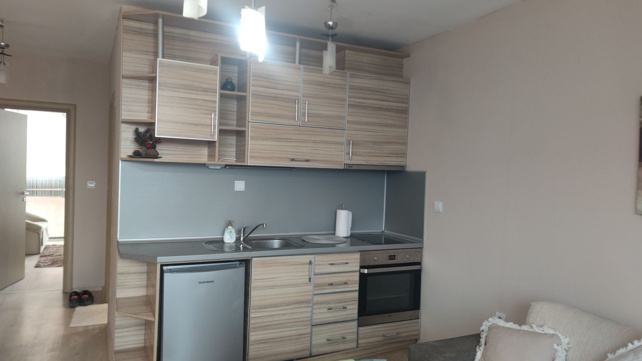 Дава се под наем Двустаен апартамент в Хисаря - 60 кв.м за 229.5 € - Снимка #3