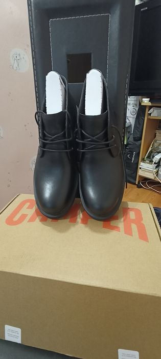 Ghete Camper , mărimea 43, piele naturala