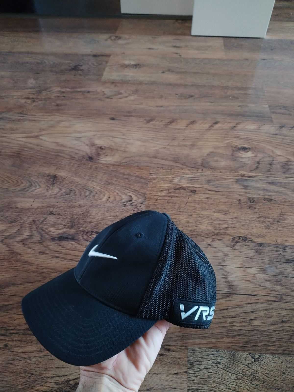 NIKE VRS-RZN FLEXFIT Golf Hat - страхотна шапка