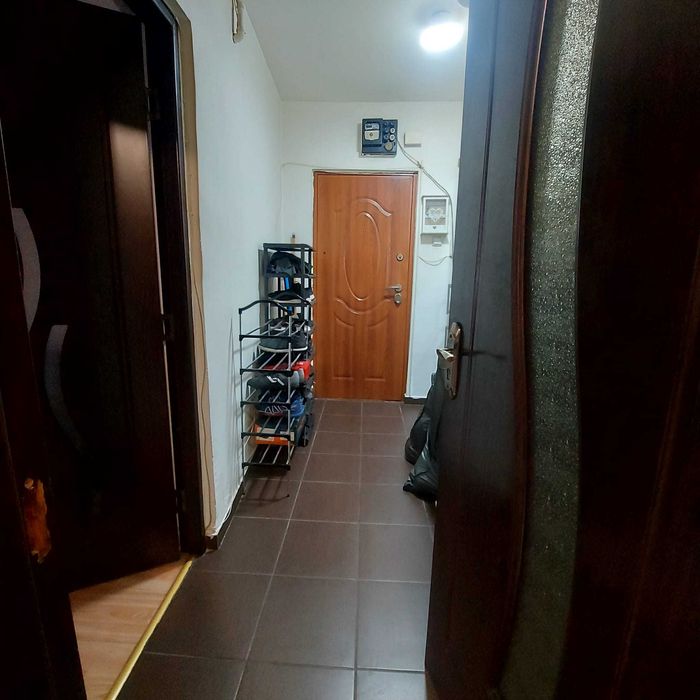 Apartament 2 camere, 44.7 mp, parter inalt, renovare, Cocorului–Brasov