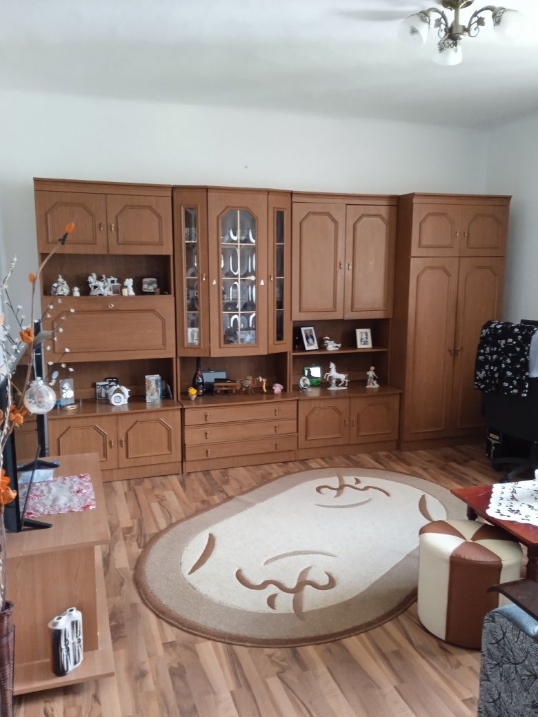 Vând apartament   2 camere