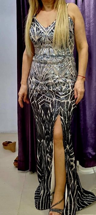 Официални,стилни рокли